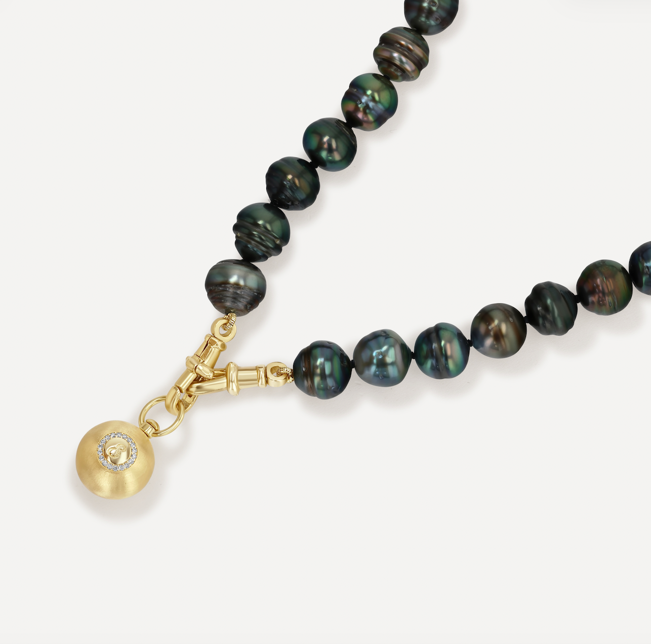 Gold Lucky 8 Ball Stack