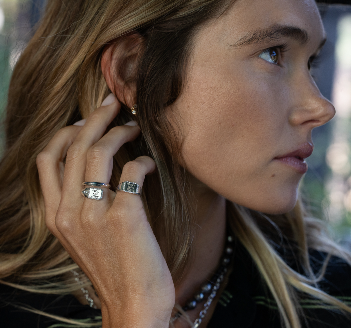 Silver Don't Look Back Signet Ring